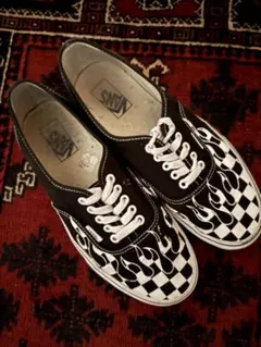 美品】VANS Authentic チェッカーフラッグ ファイヤーパターン - メルカリ