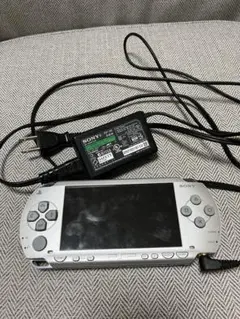 SONY PSP 1000シルバー 本体 ACアダプター付き　ジャンク