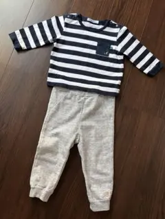 Familiar ベビーパジャマ ネイビーとホワイトストライプ