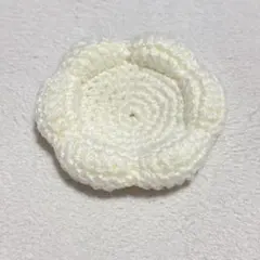 コースター　花　ふわもこ　編み物　モコモコ　白　小物　クッション　マット
