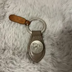 レザー グレー キーホルダー コインデザイン