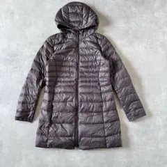 【人気】ユニクロ ライトダウン パーカー コート ブラウン AK09