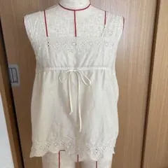 Do ！Fsmily刺繍入りホワイトキャミソールのサムネイル