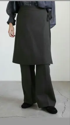 【最終価格】ラップスカートレイヤードスラックス　グレー　ワイドパンツ