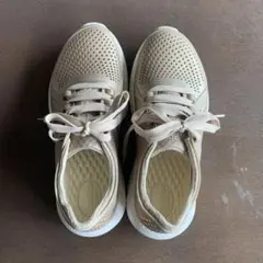 Crocs LiteRide Pacer ベージュ スニーカー W7のサムネイル