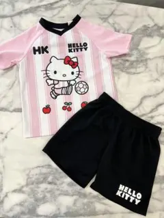 【美品】 h&m ♡ キティ サッカーユニフォーム風セットアップ ♡ 98のサムネイル