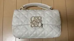新品未使用！RANDA 2WAYモノグラムビジューキルティングバッグ アイボリーのサムネイル
