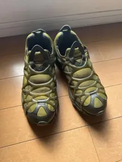 Item thumbnail for item 0892aaec-c822-4584-836b-32b4d0dc9805