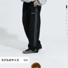 adidas originals コーデュロイパンツ ブラック