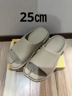 新品ペイズレディースリカバリーサンダルSLIDEBASICLINEベージュ25㎝のサムネイル