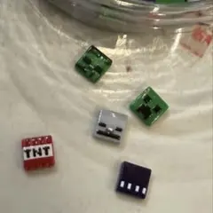 Item thumbnail for item 44891262-17c0-4eba-af8f-47e202b13139