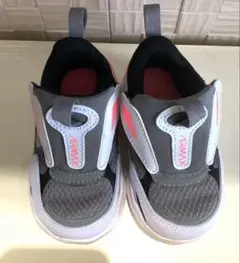 Nike Air Max スニーカー グレー/ピンク