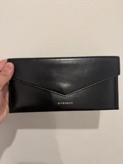 GIVENCHY ブラックレザー 長財布のサムネイル