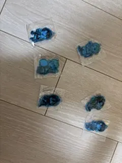進撃の巨人アクリルキーホルダー 6個セットのサムネイル