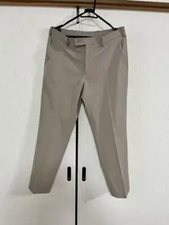 ユニクロ　感動パンツ　W82 股下70 ベージュ系
