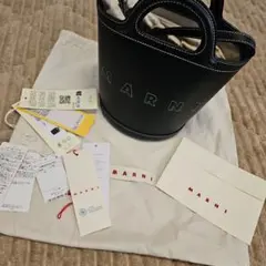 MARNI ブラックレザー ショルダーバッグ 正規品のサムネイル