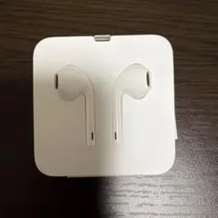 Apple純正　Lightning 有線　イヤフォン　①