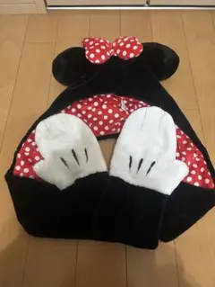 ミニーマフラーキャップ ディズニーグッズ 即購入可能