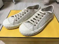 ドミノ ホワイトFFファブリック ロートップのサムネイル