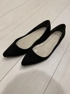 ブラックスエードポインテッドトゥパンプス