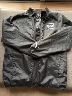 PUMA ブラック　ナイロン　ジャケット 160サイズ