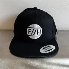 八王子リフォーム、ホワイトTシャツとスナップバックキャップセット NEW ERA - 新品 限定品 八王子リフォーム 八王子キャップ