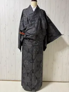 ★新古品　藤絹　都喜エ門　本場泥大島紬　m4345 花雪輪柄 ☆新古品藤絹都喜エ門本場泥大島紬m4345 花雪輪柄