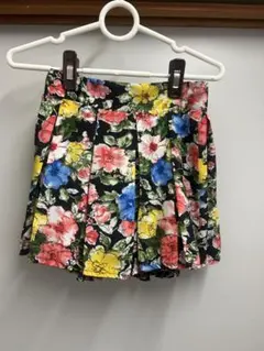 花柄プリーツミニスカート（キュロット）