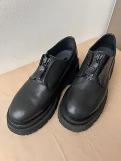【極美品/レア】ZARA×vibram フロントジップレザーシューズ　42 極美品/レア】ZARA×vibram フロントジップレザーシューズ 42 - メルカリ