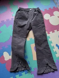 フリル付きグレー フレアパンツ 130サイズ