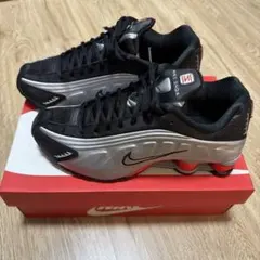 NIKE SHOX R4
