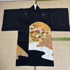 ★①レディース黒留袖 ＆白長襦袢❗️菊文様 金彩 扇面 五つ紋 【礼装用.黒留袖】のサムネイル