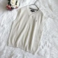 美品✨ノーザントラック（M）綿混 Vネック ケーブルニットベスト ロゴ刺繍 白のサムネイル