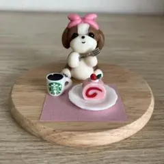 シーズー♡と苺のロールケーキ╰(*´︶`*)╯♡ハンドメイド粘土