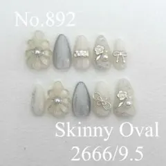 No.892 和柄ネイルチップ　ぷっくりフラワー　お花　卒業式　成人式　シルバー