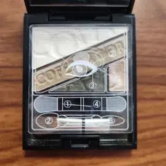 COFFRET D'OR コフレドール ビューティオーラアイズ 03 カーキのサムネイル