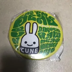 ✨️【CUNE】フェス ビッグ缶バッジ 直径15cm【スタンド付】うさぎ未使用品