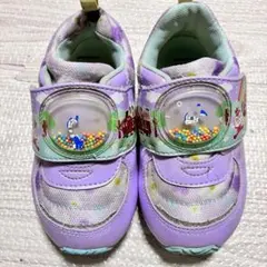 16 スニーカー　女の子　アンパンマン