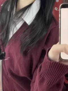 バーガンディ Vネック カーディガン