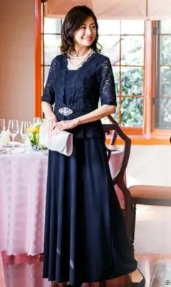 フォーマルドレス ビジュー付き