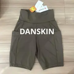 DANSKIN ダンスキン　エニーモーション　ショートレギンス