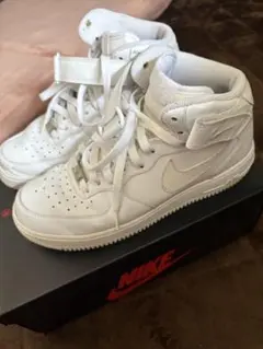NIKE AIR FORCE1エアフォース1 ミッド　ホワイト　値下げあり