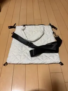 BAYFLOWチャーム付き変形3WAYキルトトート