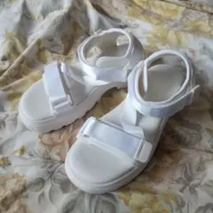 GU ボリューム ソール テープ サンダル