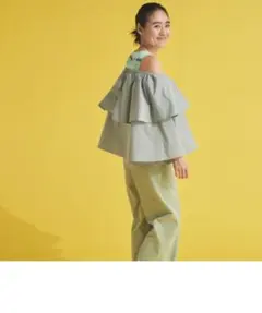 【TOMORROWLAND】2wayフリルオフショルトップス