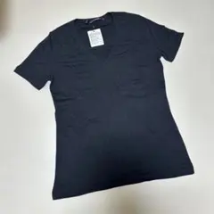 新品　黒 Vネック Tシャツ M