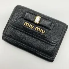 美品✨ミュウミュウ 三つ折り財布 マドラス フィオッコ クリスタル リボン 黒