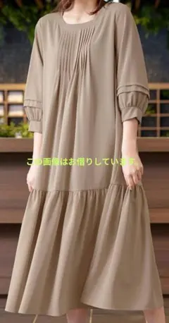 大人可愛い身体のラインを拾わないワンピースのサムネイル