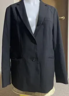 黒 UNIQLOスーツジャケット レディース　メルカリ15