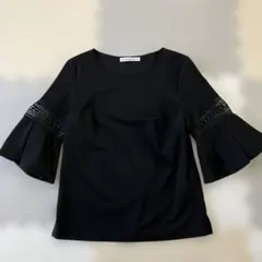 M-premierBLACK ベルスリーブブラウス　プルオーバー　五分袖　黒